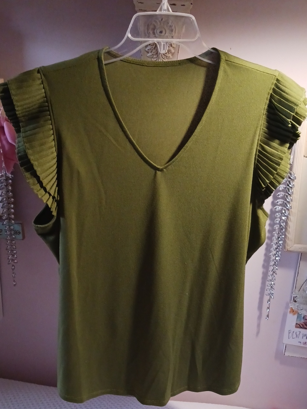 Adrianna Papell Olive Green V-Neck Pleated Flutter Sleeve Tank L